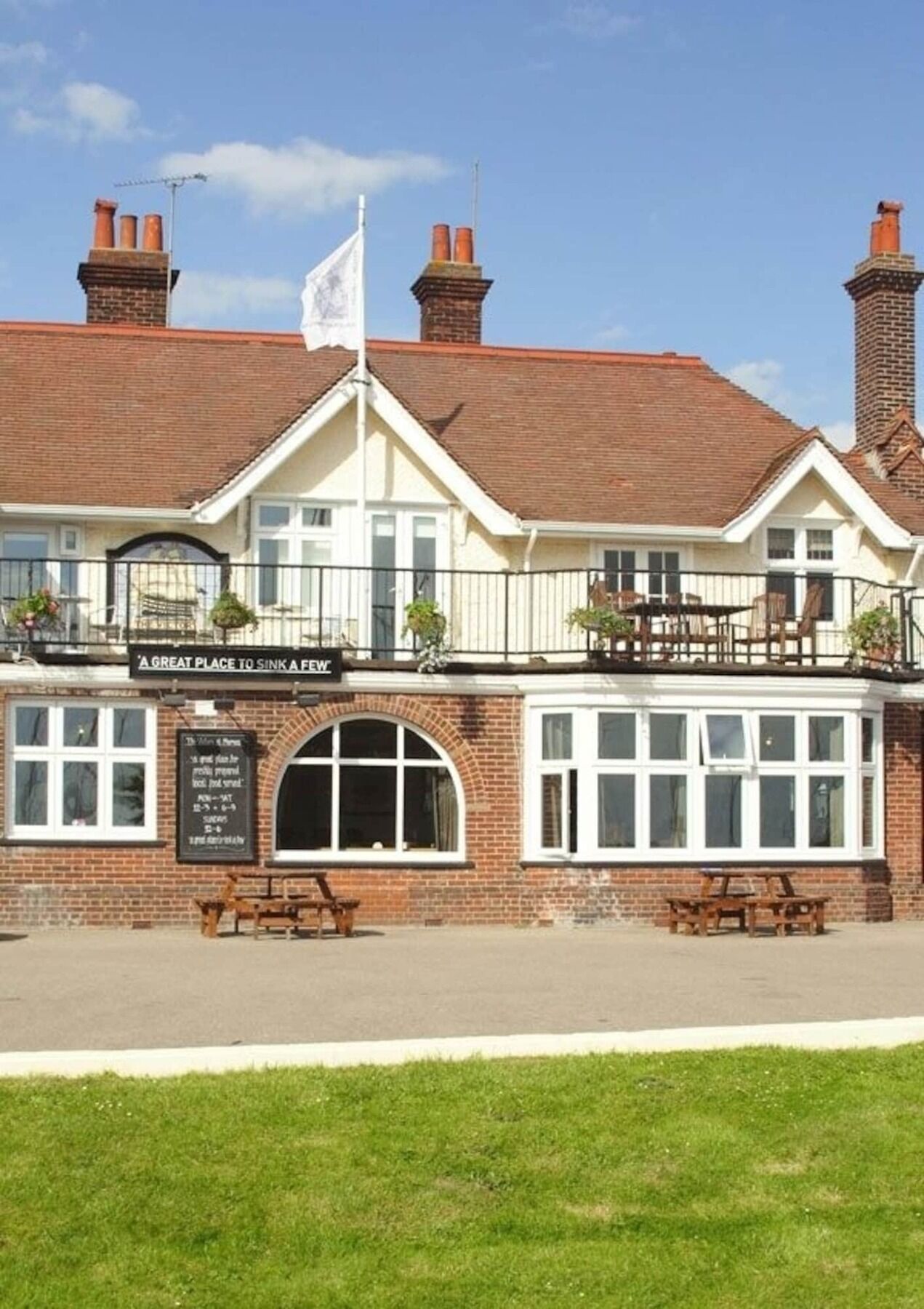 The Victory At Mersea Hotel West Mersea Exterior photo